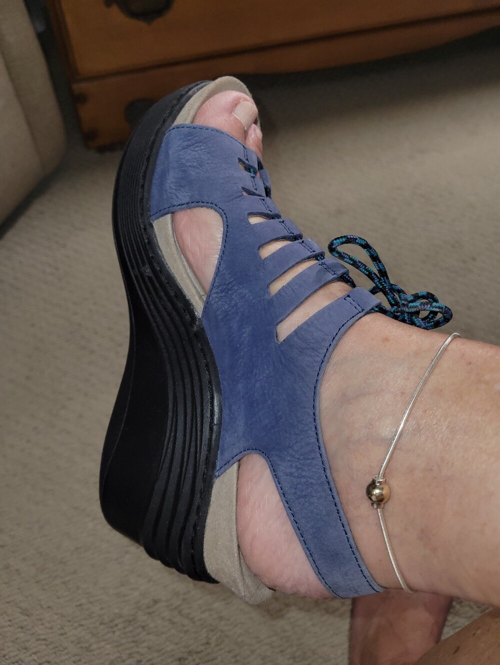 BIONICA Wedge Sandals